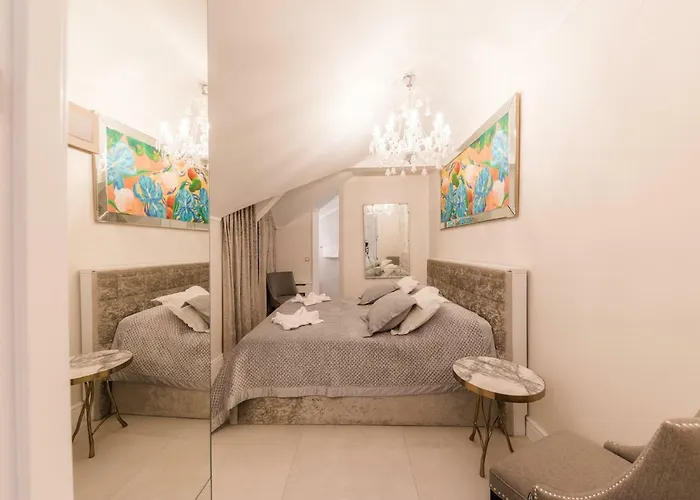 Ab - The Lejlighed *